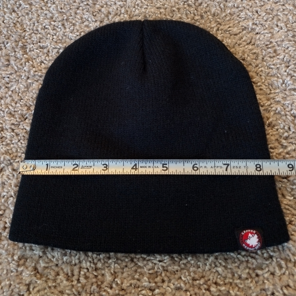 Canada Weather Gear Classic Black Knit Hat - Picture 3 of 5
